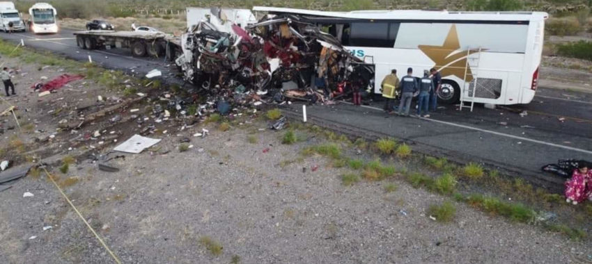 Скандалы и криминал: В результате аварии автобуса на юге Мексики погибли 16 мигрантов из Венесуэлы и Гаити